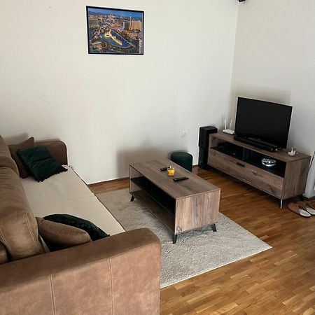 Sad Apartman Ni المظهر الخارجي الصورة