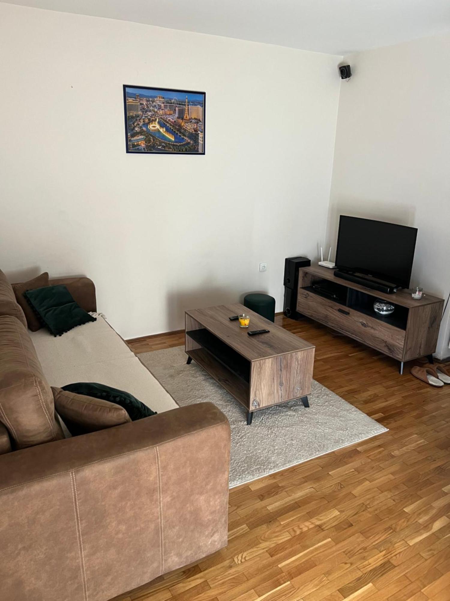Sad Apartman Ni المظهر الخارجي الصورة